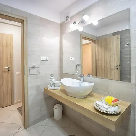 Coresi Rezidence & Apartmán *