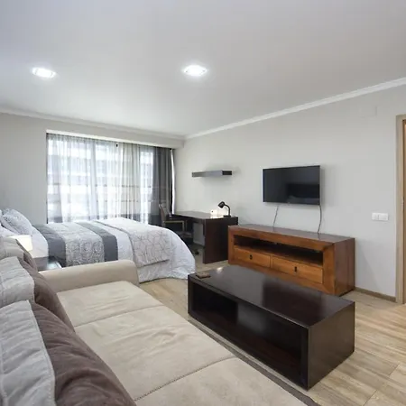 Appartamento Coresi Rezidence &