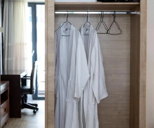 Apartment Coresi Rezidence &